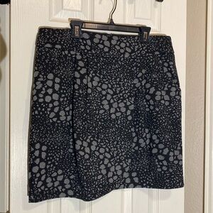 New Directions knit skirt, black and gray animal print, Size 14P